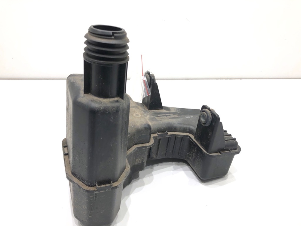 [STARK-817749] Caja de filtro de aire HYUNDAI ELANTRA VII sedan (CN7) 1.6 90 kW 2020-2022