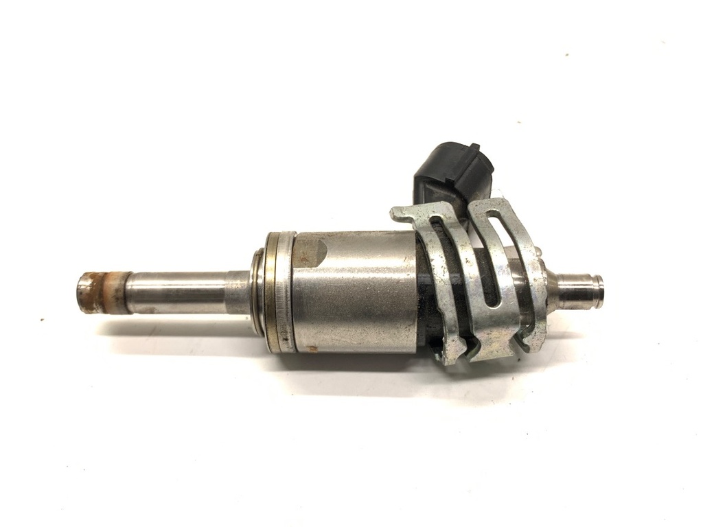 [STARK-865321] Inyector LEXUS IS III (_E3_) 2013 - 2022 300h (AVE30_) 133 kW Hybryda