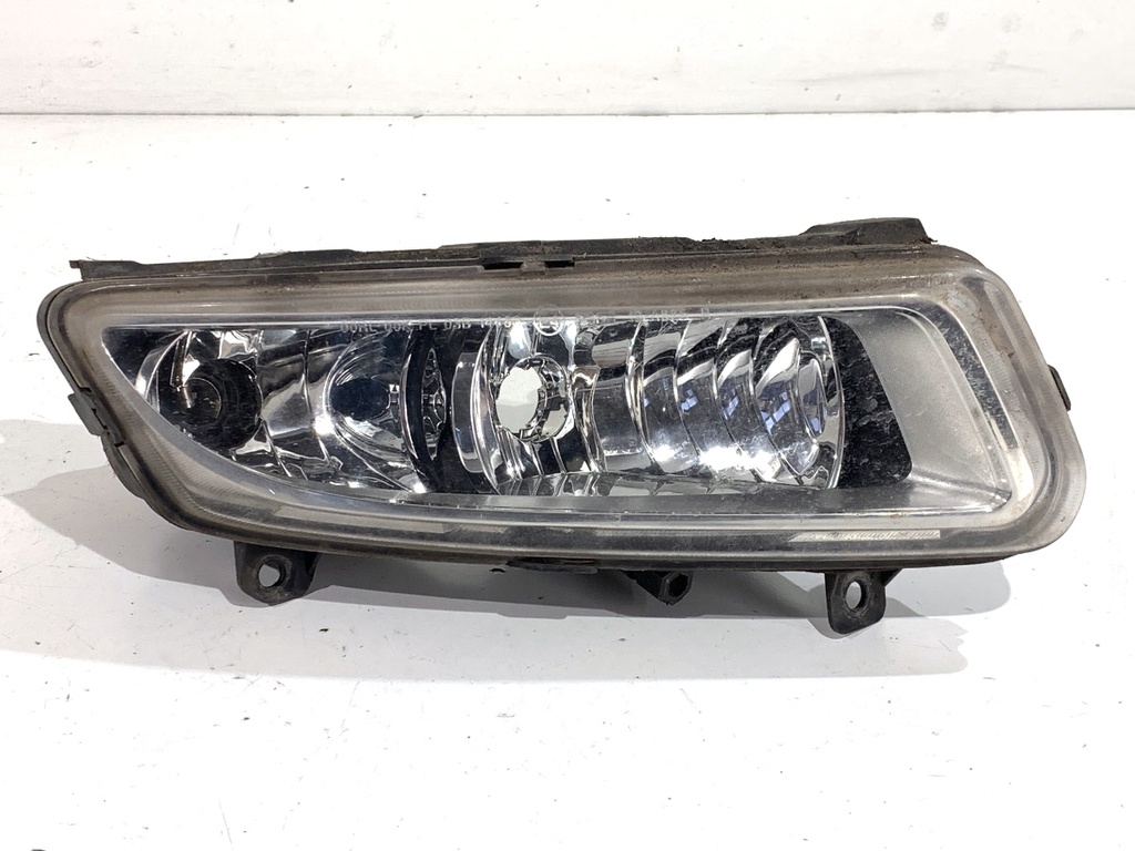 [STARK-867482] Faro delantero derecho halógeno VW Polo V (6R1, 6C1) 2009-2022