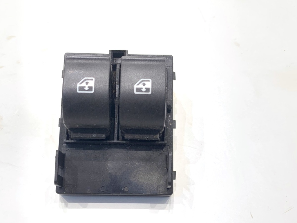 [STARK-869806] Interruptor de elevalunas FIAT TIPO sedán (356_) 1.4 gasolina 2015-2022
