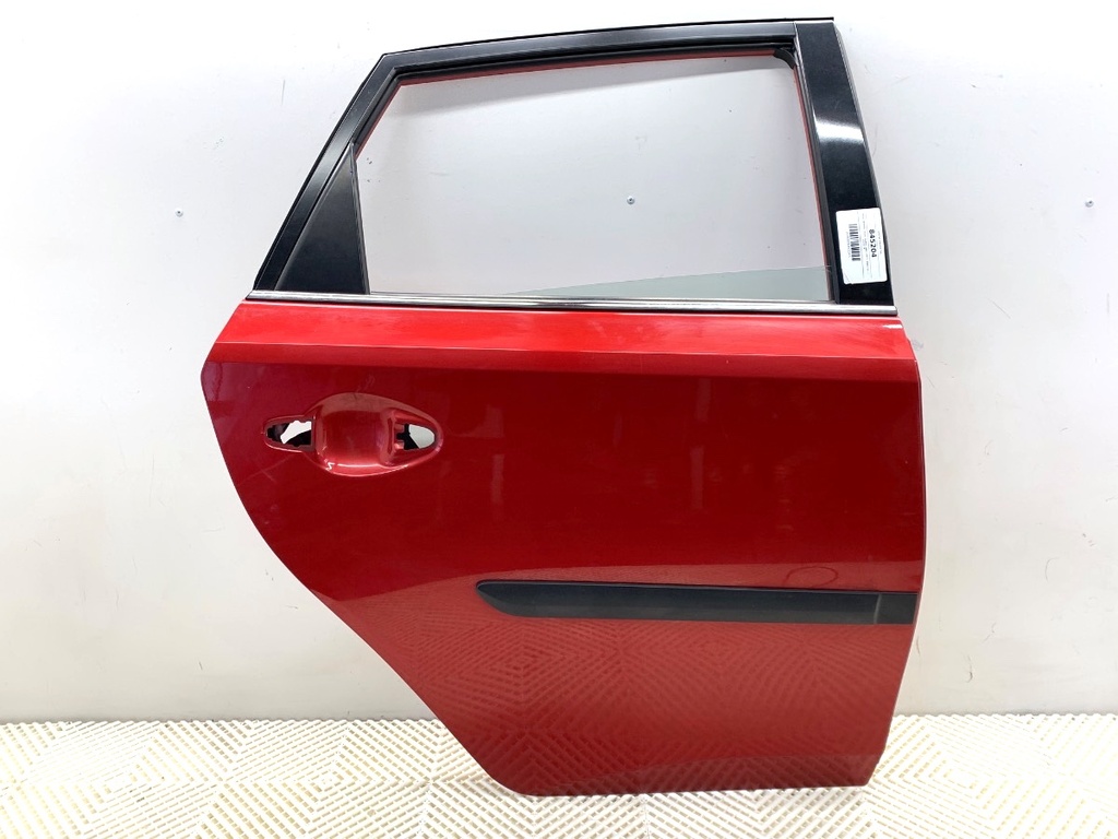 [STARK-845204] Puerta trasera derecha Toyota Auris (_E18_) 2012-2018