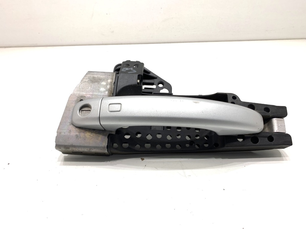 [STARK-870833] Manilla exterior de puerta delantera izquierda Audi A4 B8 Avant (8K5) 1.8 TFSI 2007-2015