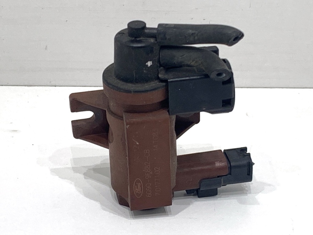 [STARK-877347] Válvula de vacío para Ford Kuga II (DM2) 2.0 TDCi 4x4 120 kW