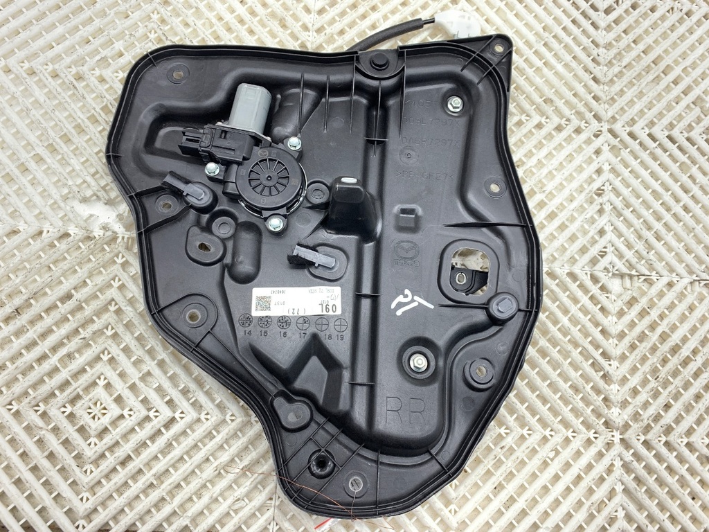 [STARK-888996] Elevalunas trasero derecho MAZDA CX-3 (DK) 2.0 SKYACTIV-G 120 CV 2015-2022