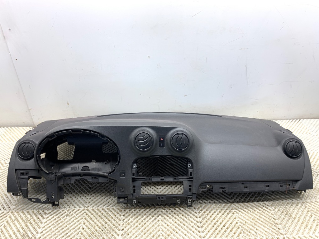 [STARK-852983] Salpicadero MERCEDES-BENZ CITAN (W415) 2012-2021 111 CDI