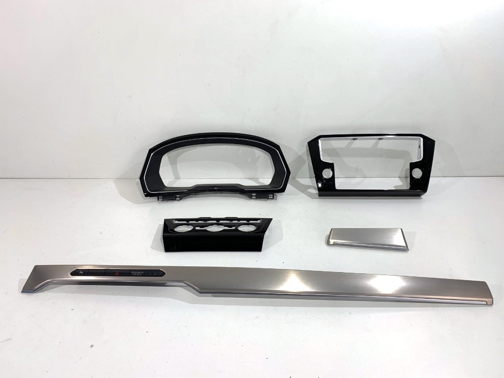 [STARK-814538] Moldura decorativa VW Passat B8 Variant (3G5, CB5) 2.0 TDI 140 kW 2014-2022