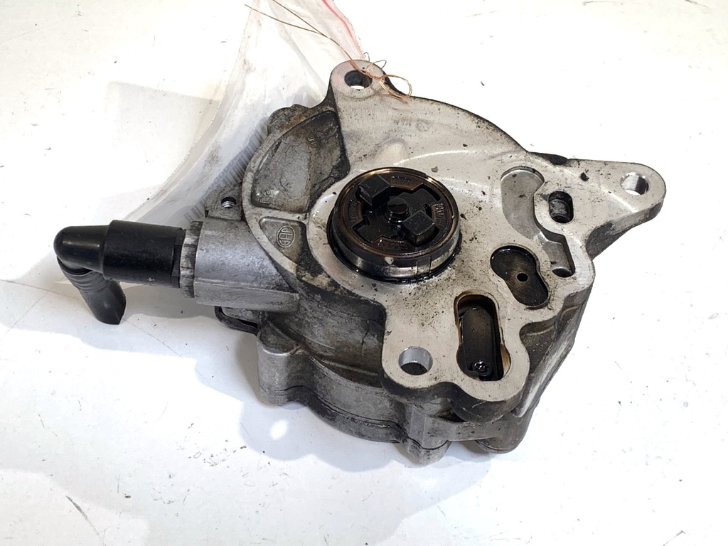 [STARK-899680] Bomba de vacío VW Passat B6 (3C2) 2.0 TDI 125 kW (170 CV) 2005-2010