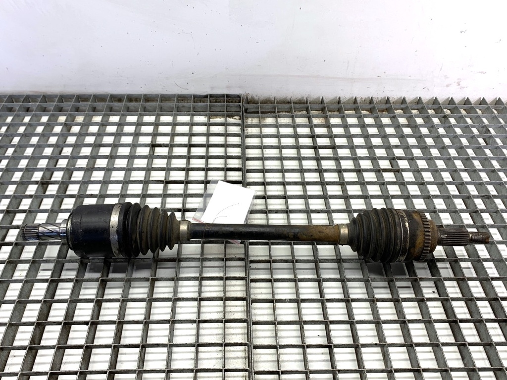 [STARK-900137] Semieje delantero izquierdo SUZUKI SWIFT III (MZ, EZ) 1.3 DDiS 2005-2022