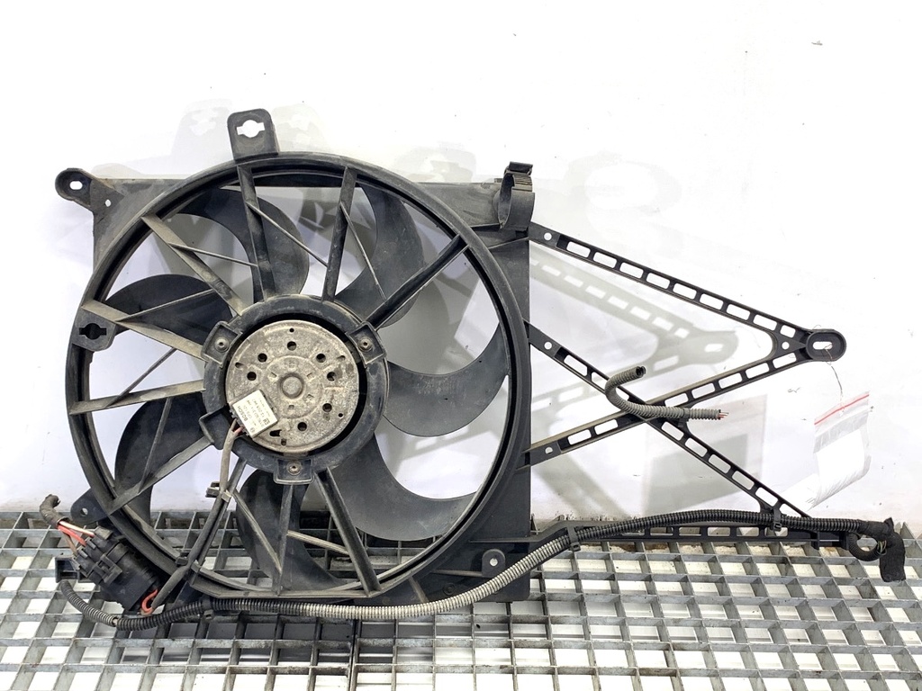 [STARK-901344] Ventilador de radiador de aire acondicionado OPEL ASTRA H (A04) 1.4 66kW 2004-2014