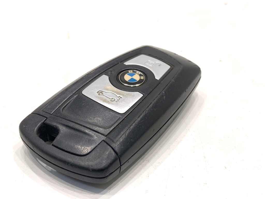 [STARK-902181] Llave BMW Serie 3 (F30, F80) 2011-2018 REF 475