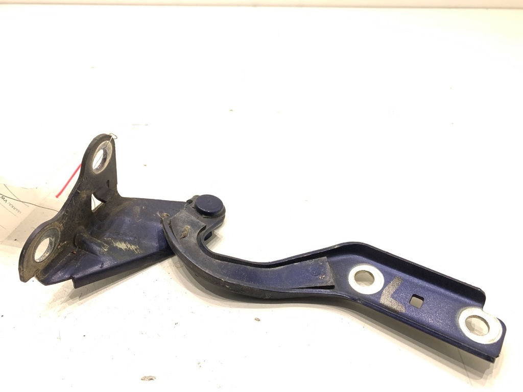 [STARK-903571] Bisagra de capó delantera izquierda VW Fox liftback (5Z1, 5Z3, 5Z4) 2003-2015