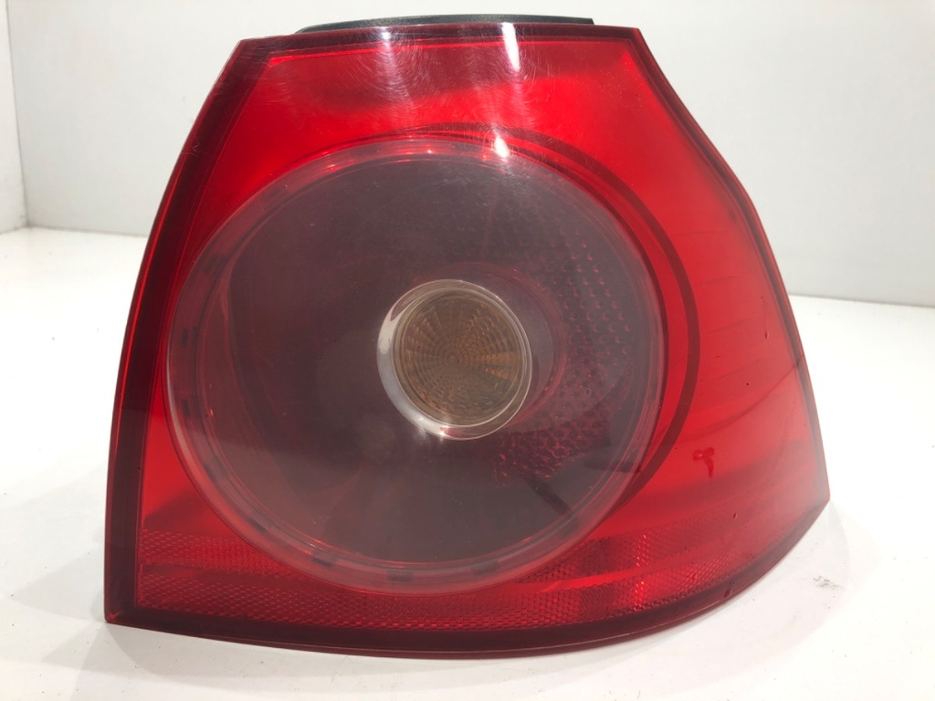 [STARK-904569] Óptica trasera derecha VW Golf V (1K1) 1.9 TDI 77kW 2003-2010