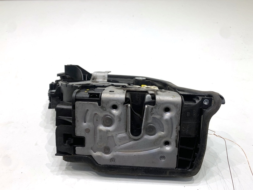 [STARK-906458] Cerradura de puerta trasera derecha BMW 2 Active Tourer (F45) 2013-2022