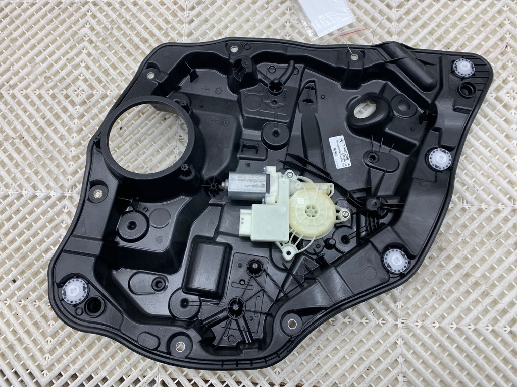 [STARK-906089] Elevador de ventana trasero derecho BMW Serie 3 Touring (G21, G81) 2019-2022