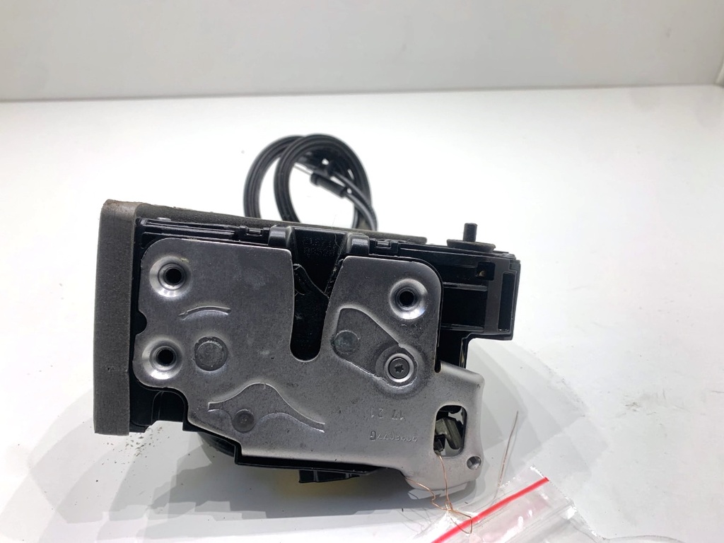 [STARK-908914] Cierre de puerta trasera izquierdo Opel Astra K (B16) 1.2 Turbo 96kW 2019-2022