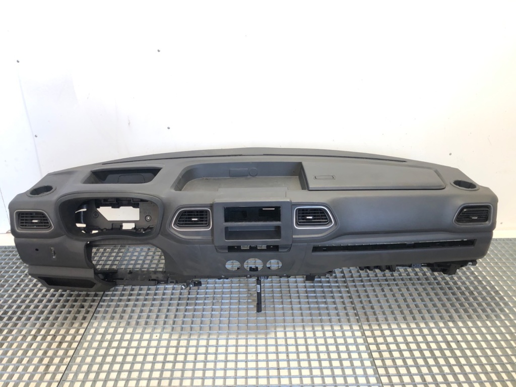 [STARK-861167] Salpicadero Renault Master III Furgón (FV) 2010-2022