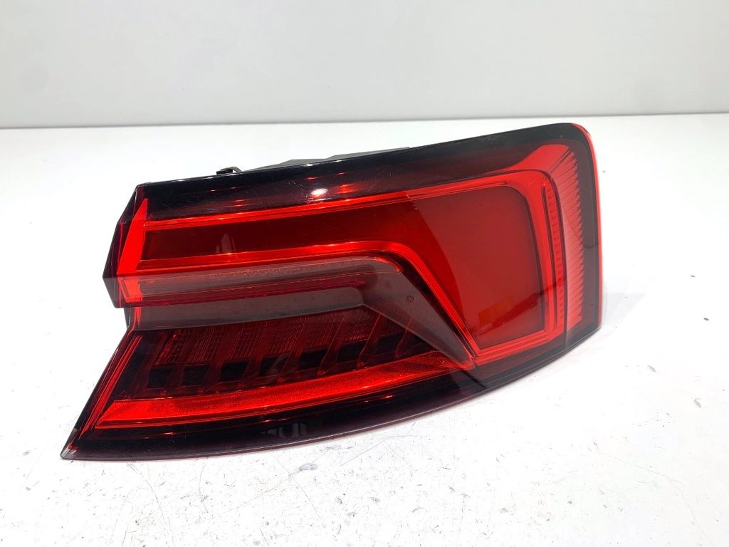 [STARK-850622] Piloto trasero derecho AUDI A5 (F53, F5P) 2016-2022