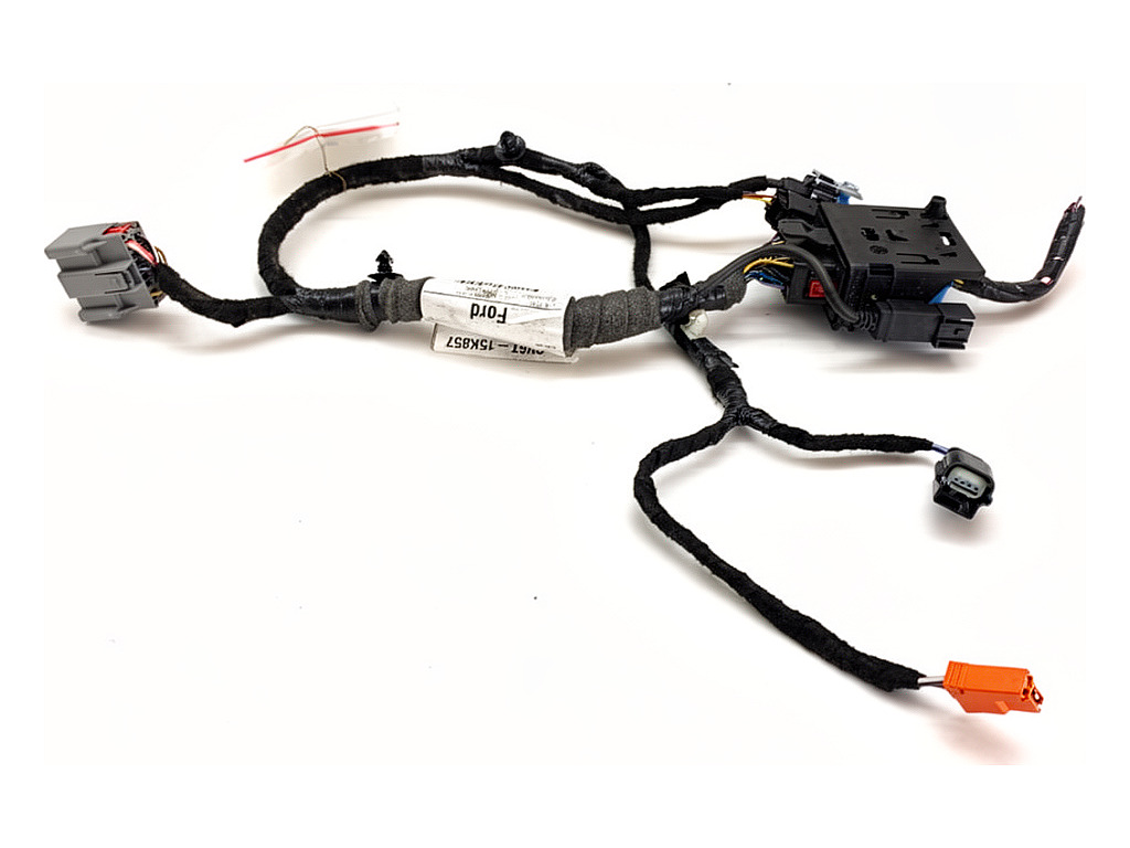 [STARK-914848] Puerto USB para Ford Kuga II (DM2) 2012-2022