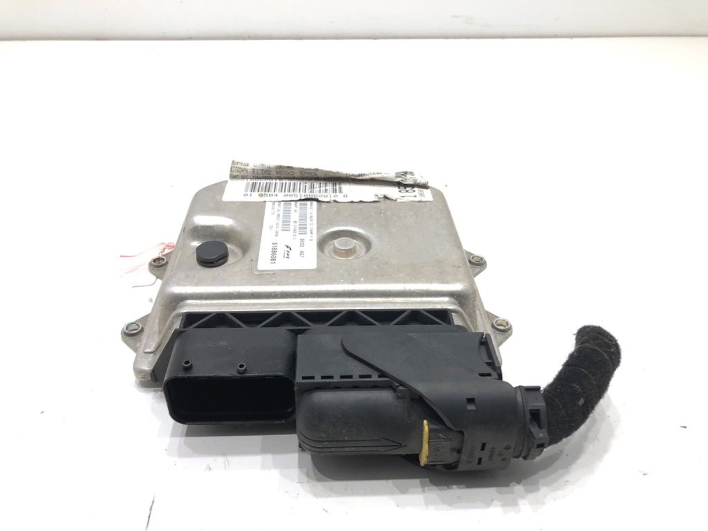 [STARK-822217] Centralita motor FIAT Bravo II 1.4 16V 103 kW 51886081