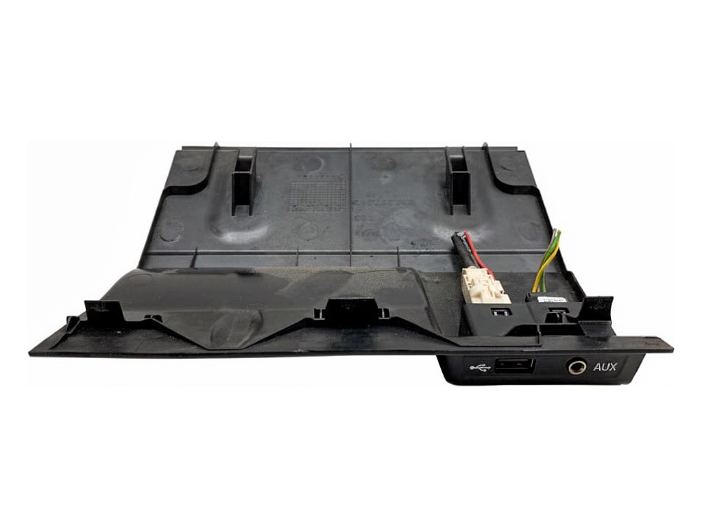 [STARK-923384] Puerto USB Skoda Octavia III (5E3, NL3, NR3) 2012-2022