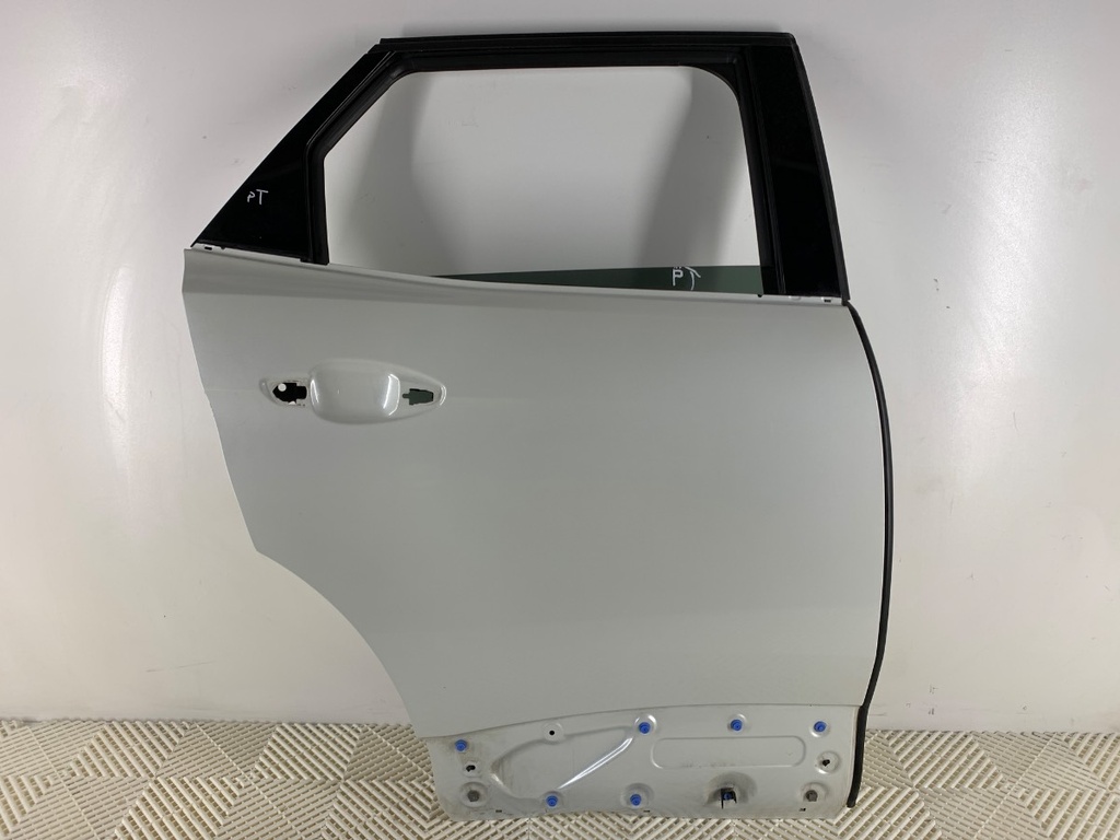 [STARK-876023] Puerta trasera derecha PEUGEOT 3008 SUV (MC_, MR_, MJ_, M4_) 2016-2022