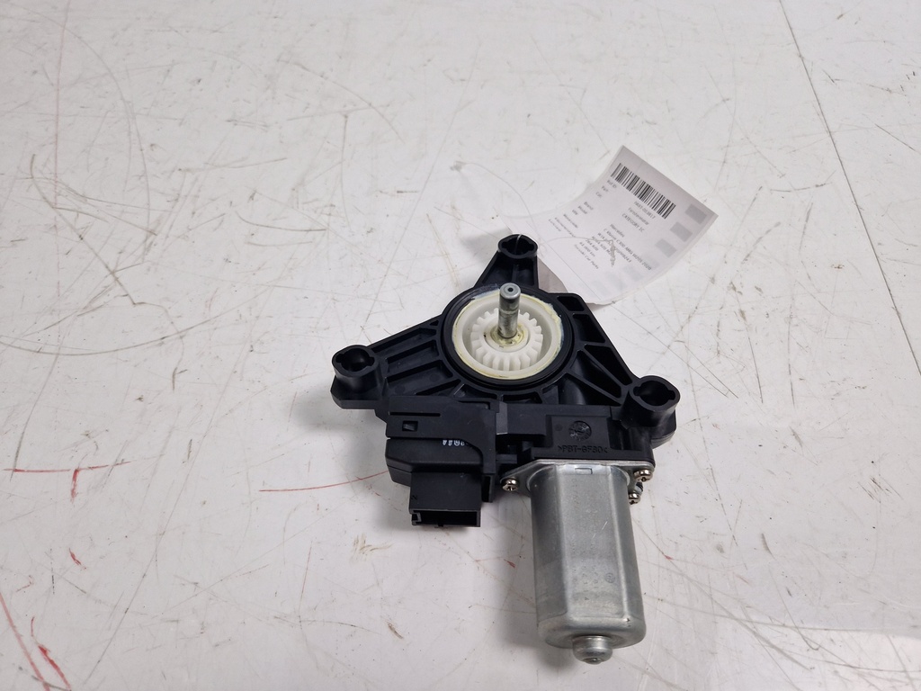 [MTD-498000] Motor del elevalunas Mercedes Clase C C300 AMG W205 M264 264.920 C17544-100