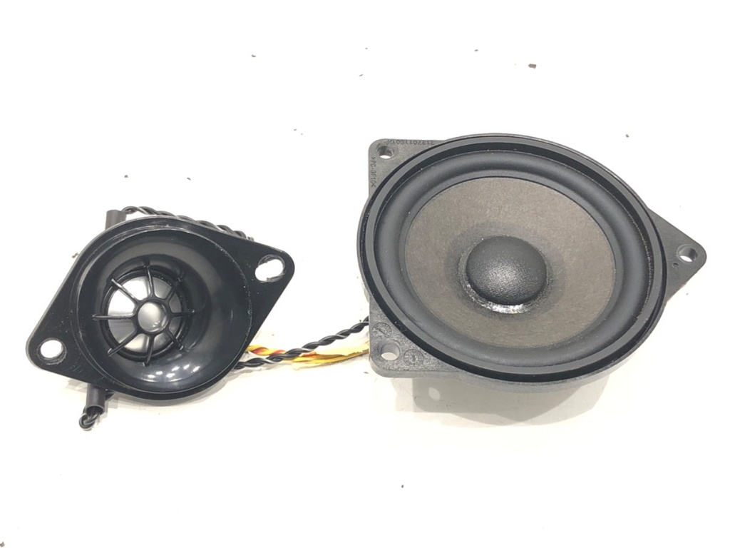 [STARK-670211] Altavoz BMW Serie 5 (G30, F90) 2016-2022
