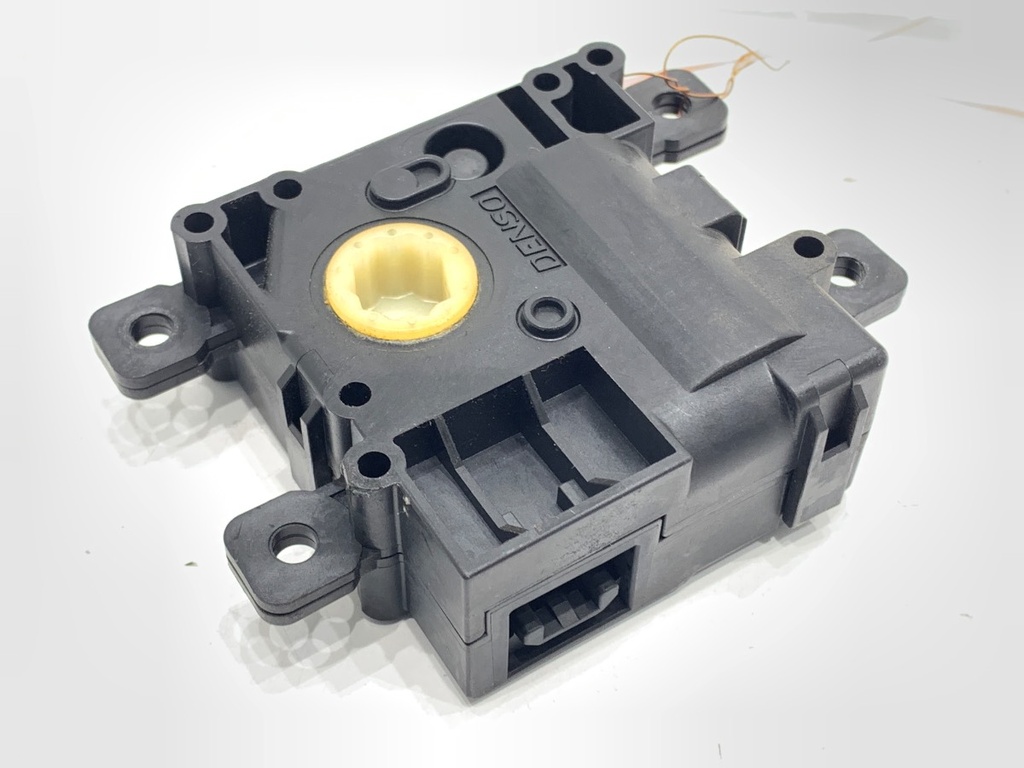 [STARK-733548] Calefactor auxiliar Toyota Corolla Kombi (_E21_) 2.0 Hybrid (MZEH12) 2019-2022