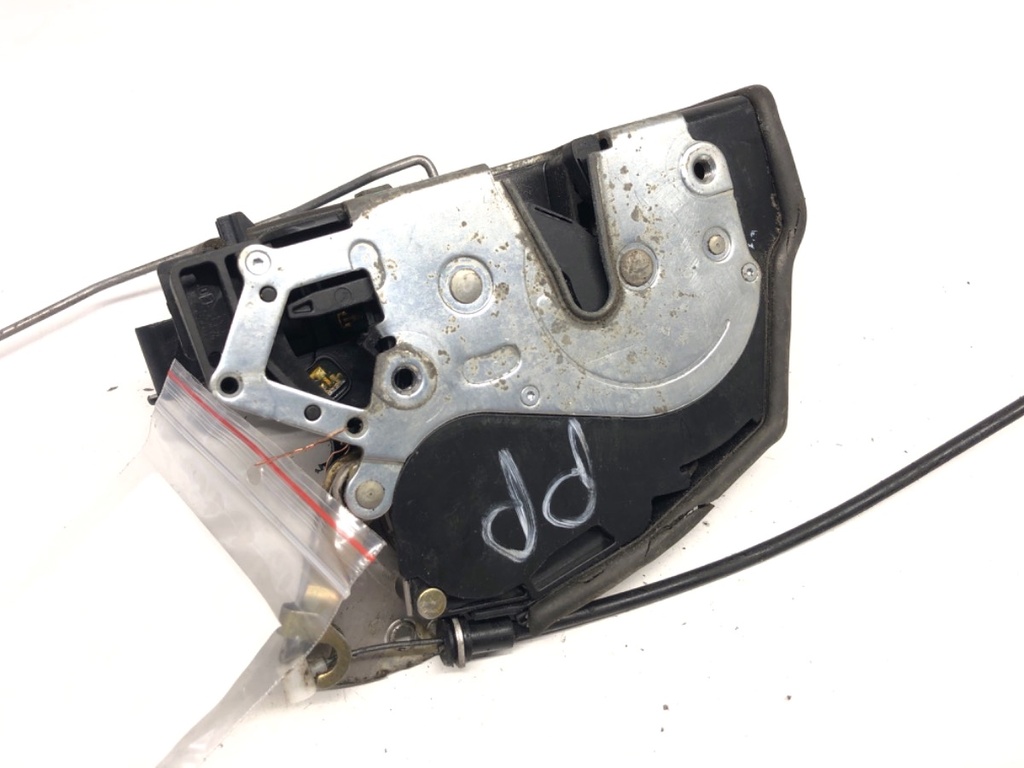 [STARK-741521] Cerradura de puerta delantera derecha BMW Serie 7 (E65, E66, E67) 2001-2009