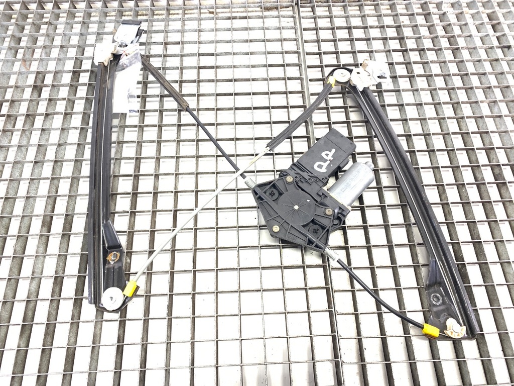 [STARK-746366] Elevador de ventana delantero derecho VW Passat B5 (3B2) 1996-2001