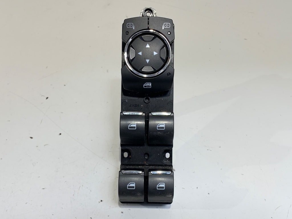 [STARK-754576] Interruptor de elevalunas Ford Mondeo V liftback (CE) 2.0 EcoBoost 176 kW (240 CV) 2014-2022