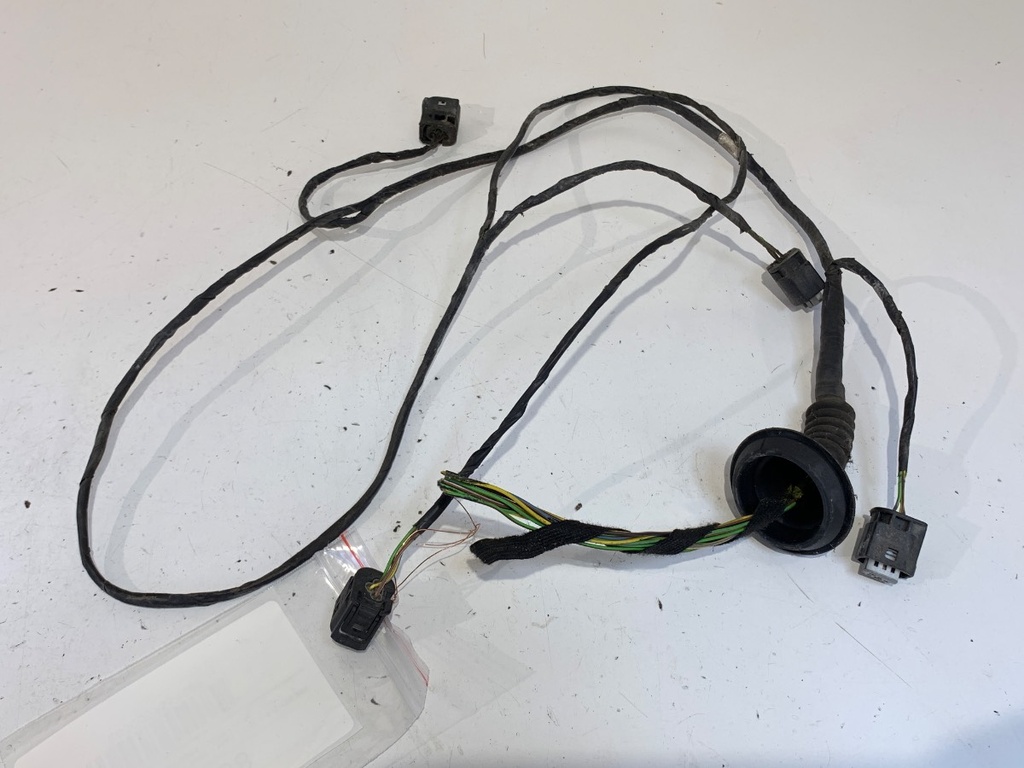 [STARK-755468] Arnés de sensores de aparcamiento trasero BMW X3 (E83) 2003-2011