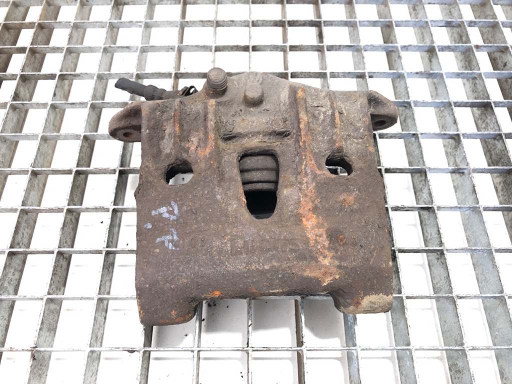[STARK-759546] Pinza de freno delantera derecha VW Transporter IV (70E, 70L, 70M, 7DE, 7DL) 1990-2003