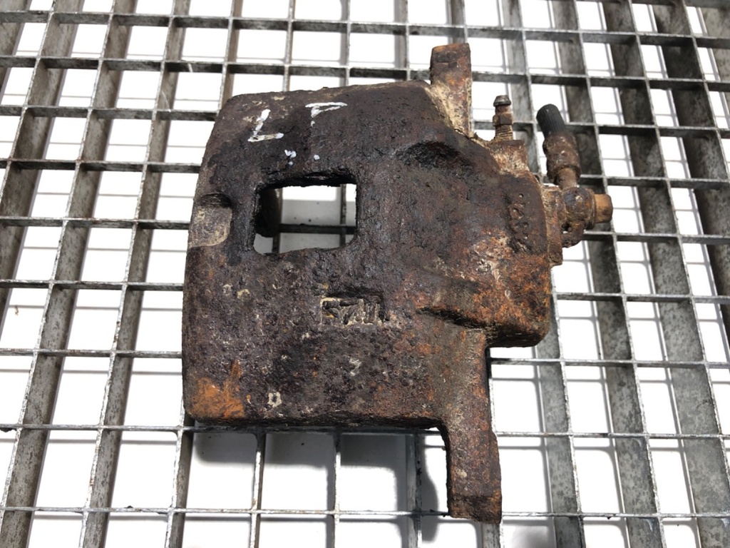 [STARK-762686] Pinza de freno delantera izquierda OPEL FRONTERA A (U92) 2.2 i 100 kW 136 CV 1995-1998