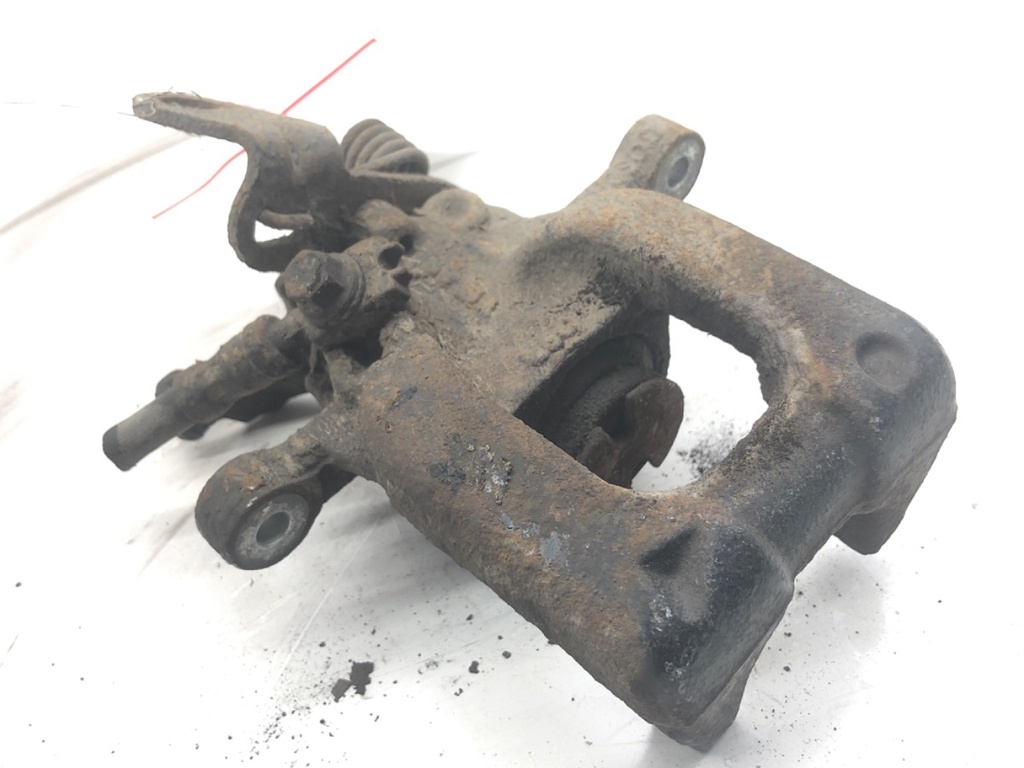 [STARK-769467] Pinza de freno trasera derecha VW Touran (1T3) 2.0 TDI 103 kW 2010-2015