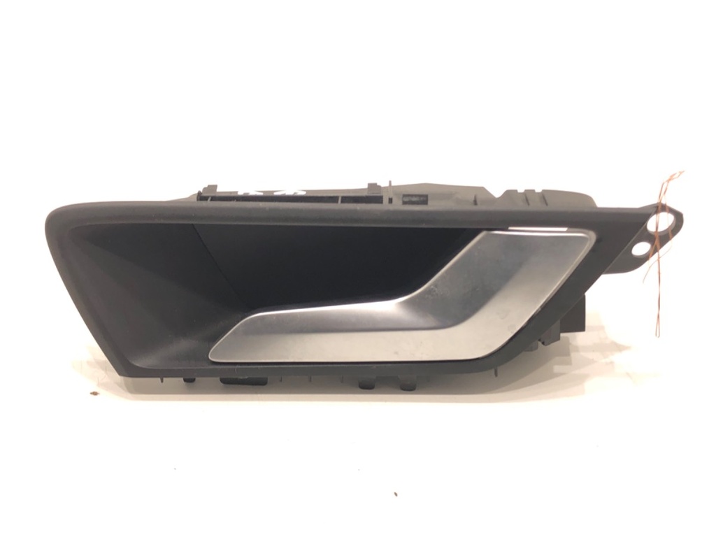 [STARK-800928] Manilla interior de puerta delantera derecha Ford Focus IV Turnier (HP) 1.5 EcoBoost 110 kW 2018-2022