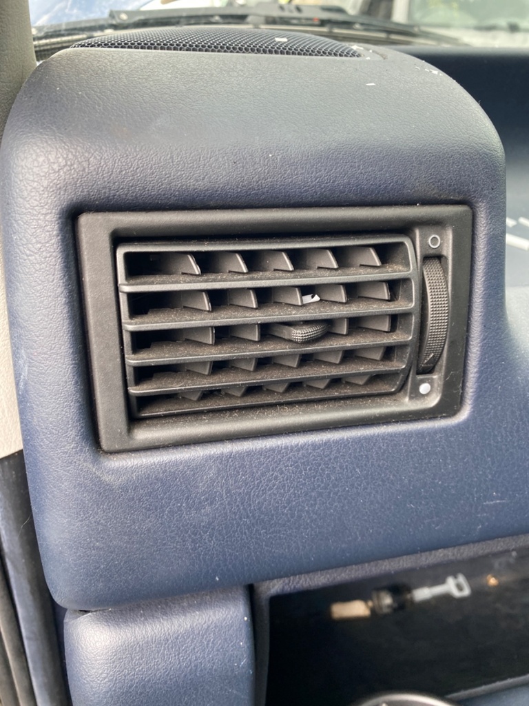 [EPE-107103] Conducto de ventilación para VW Caravelle Mk IV 2.4 (AAB) 1997