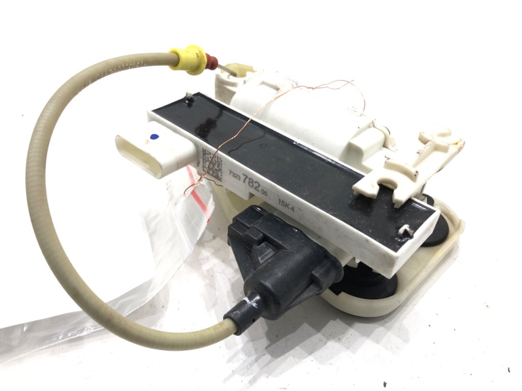 [STARK-825992] Cerradura de puerta trasera derecha BMW X6 (F16, F86) 2014-2019
