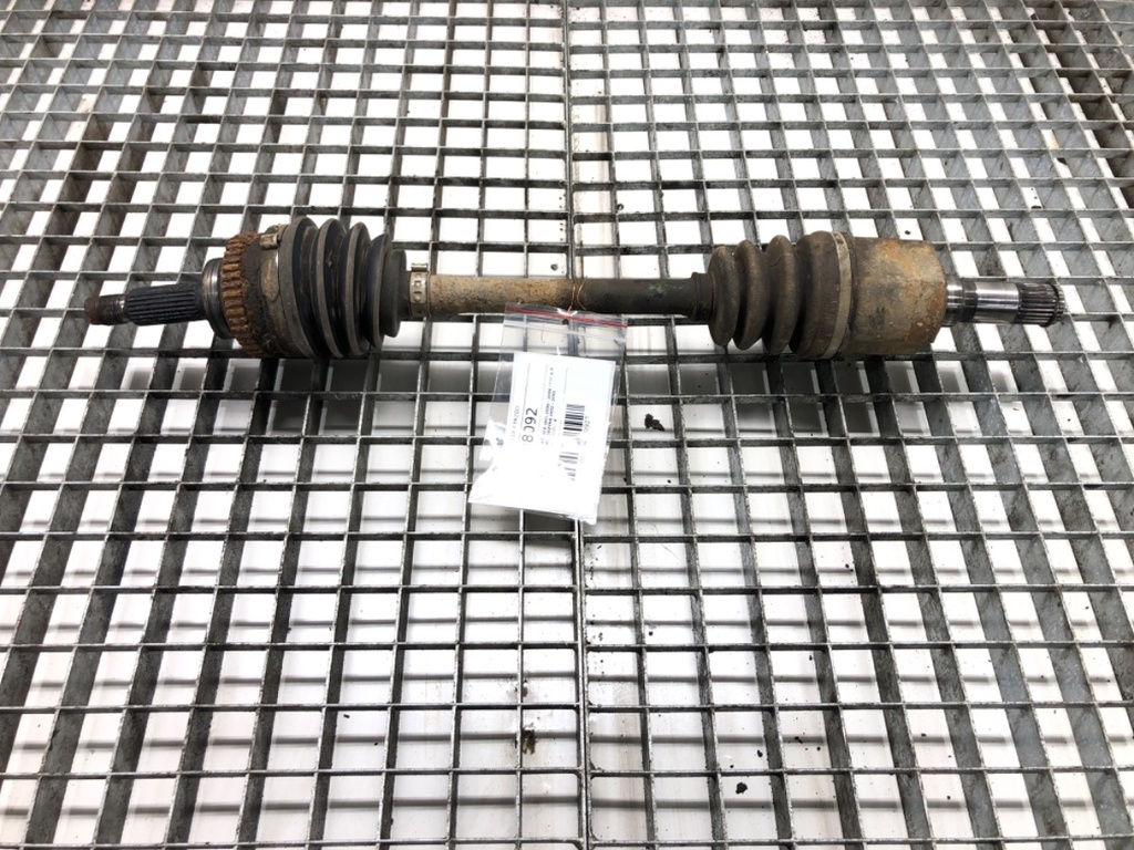 [STARK-488092] Semieje delantero izquierdo KIA RIO I liftback (DC) 1.5 16V 2000-2006