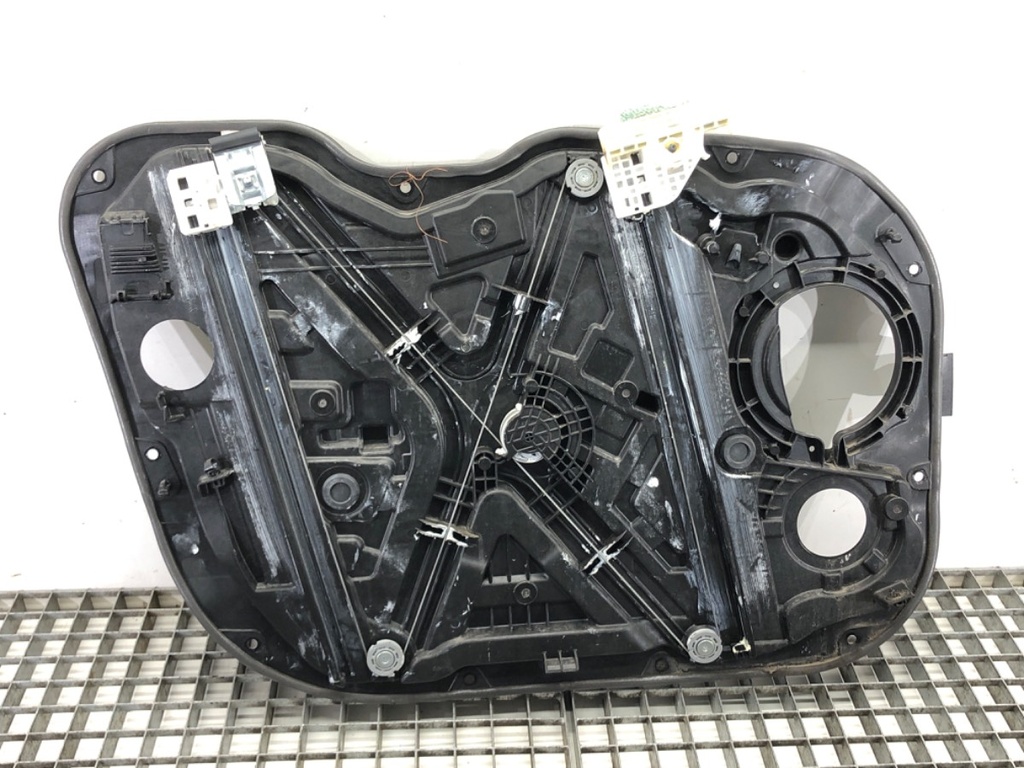 [STARK-503767] Elevador de ventana delantero derecho HYUNDAI i30 (PDE, PD, PDEN) 2016-2022