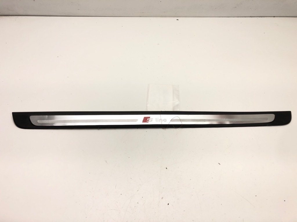 [STARK-545798] Moldura de umbral izquierda Audi A1 (8X1, 8XK) 2010-2018