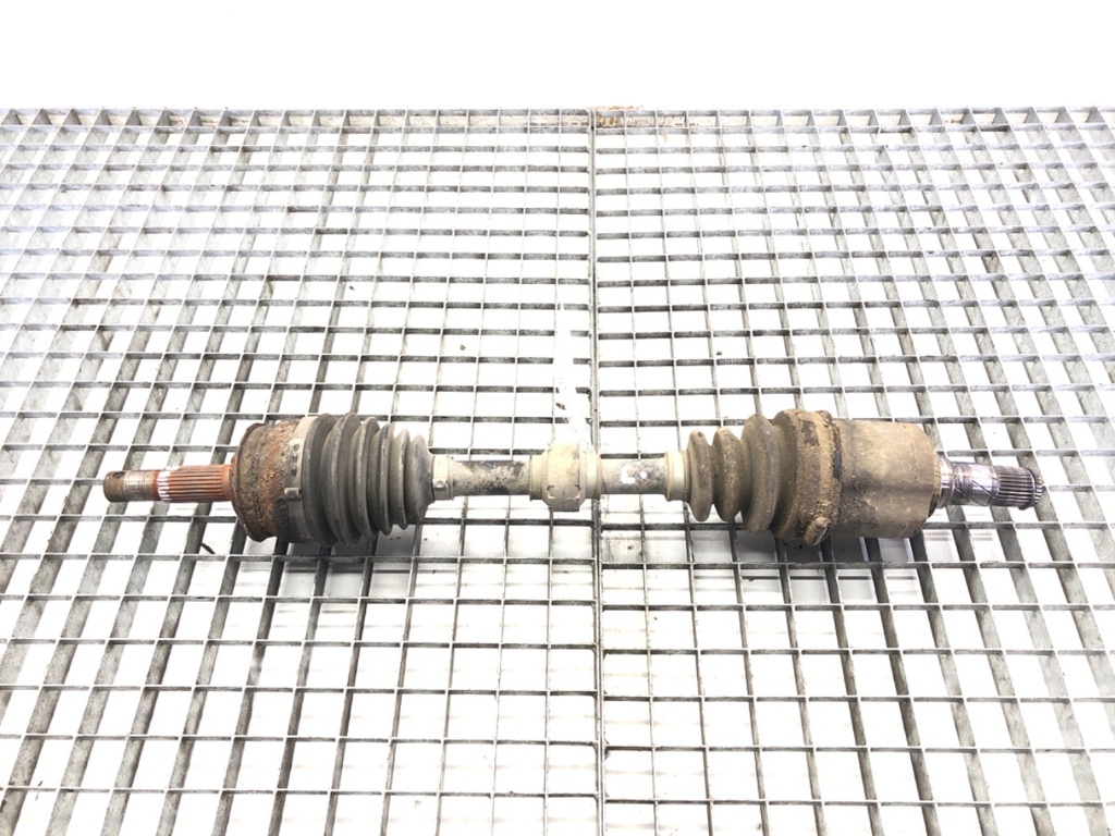 [STARK-602702] Palier delantero izquierdo NISSAN ALTIMA (L31) 2.5 130 kW 2001-2006