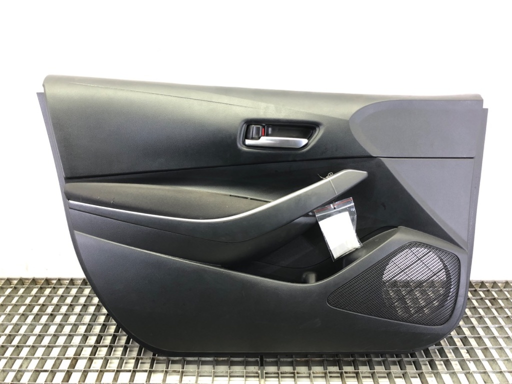 [STARK-614002] Panel de puerta delantero izquierdo Toyota Corolla sedan (_E21_) 2019-2022