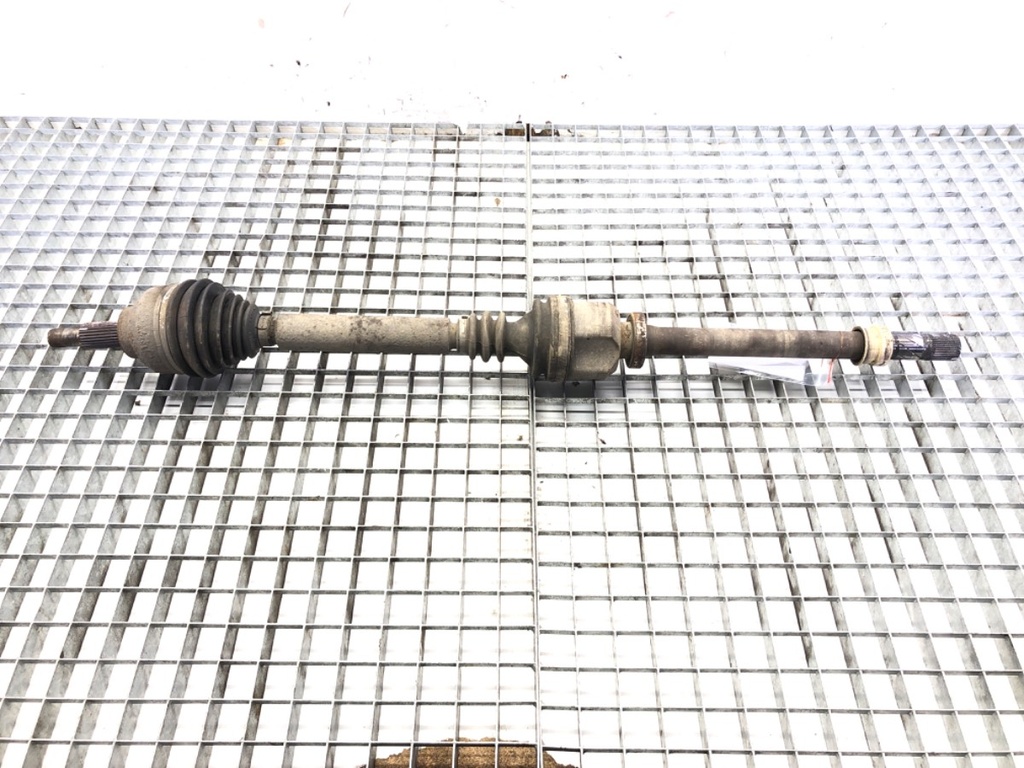[STARK-629318] Semieje delantero derecho Renault Laguna II (BG0/1_) 2.0 16V Turbo 2003-2005