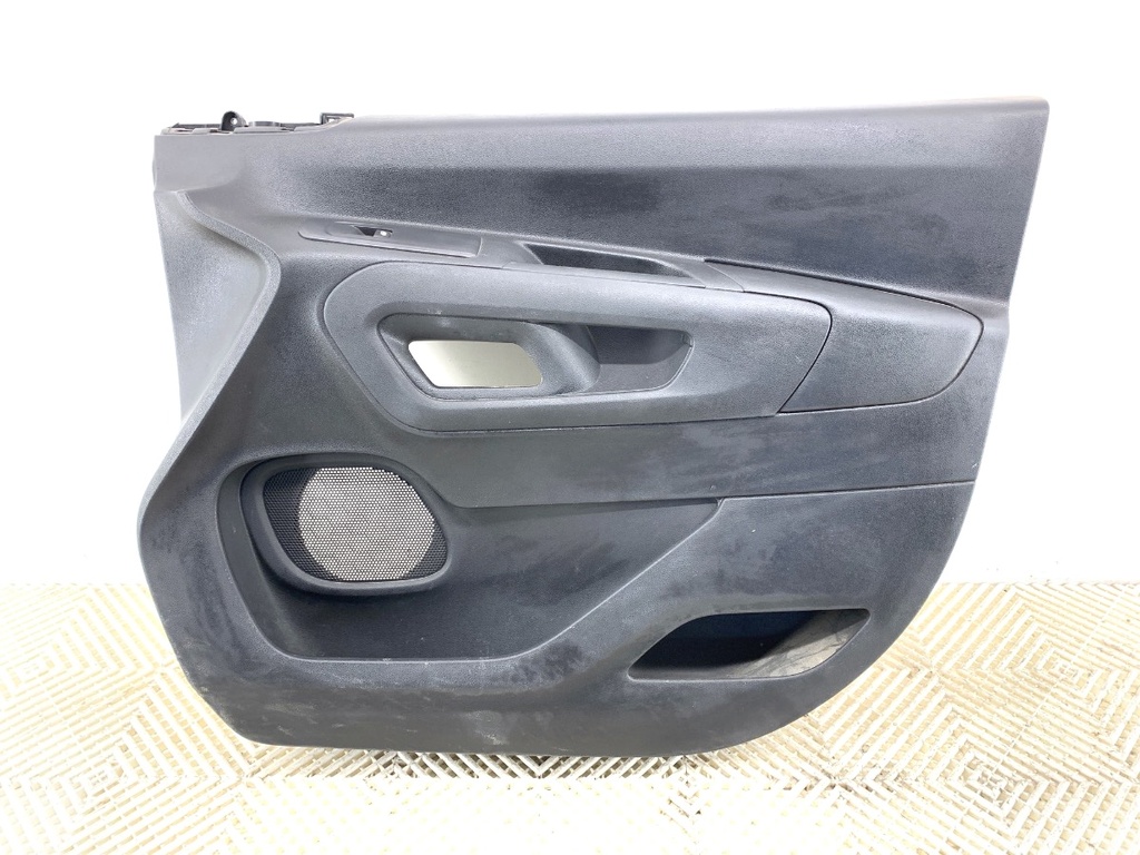 [STARK-759748] Panel de puerta delantero derecho Citroën Berlingo (ER_, EC_) 2018-2022