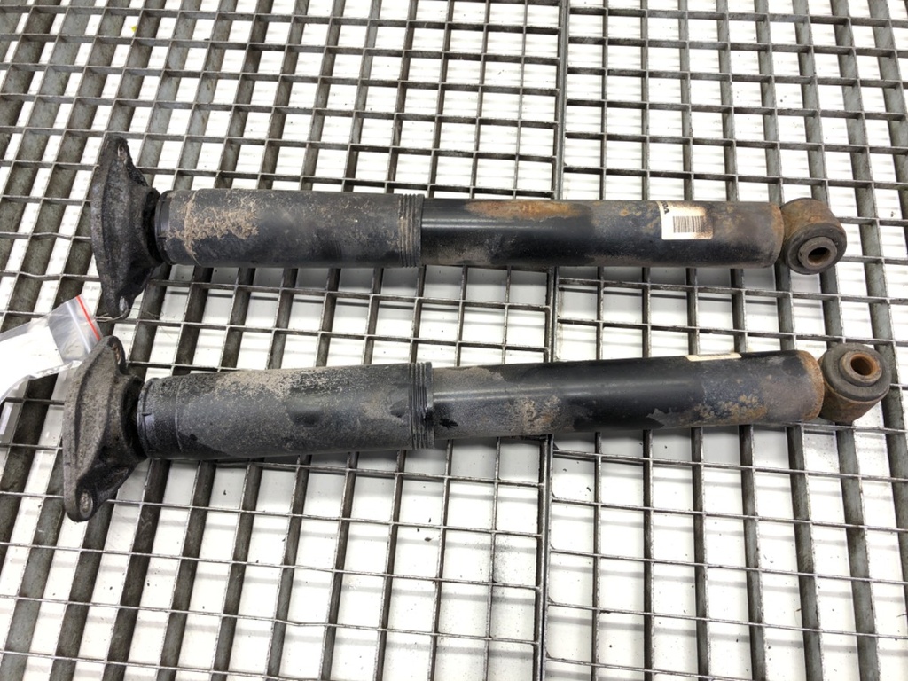 [STARK-779811] Amortiguador trasero completo Volvo V60 I (155, 157) 2010-2018