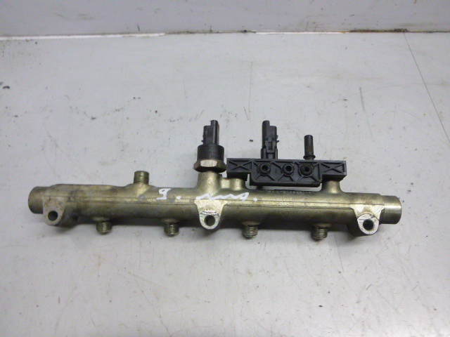 [MTD-266707] Tubo carril de inyección Citroën C8 / Fiat Ulysse / Lancia Phedra / Peugeot 807 2.0 HDi 107-109 CV RHM 0445214014