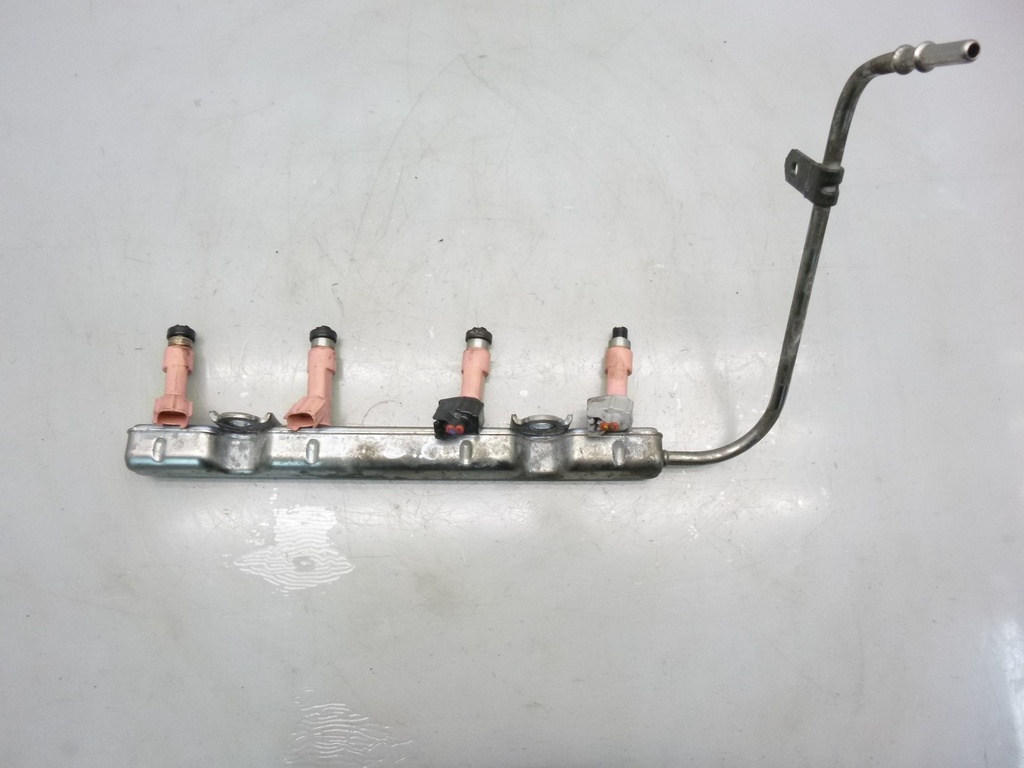 [MTD-301123] Colector de inyección Toyota Yaris P13 1.5 Hybrid 1NZ-FXE 1NZ