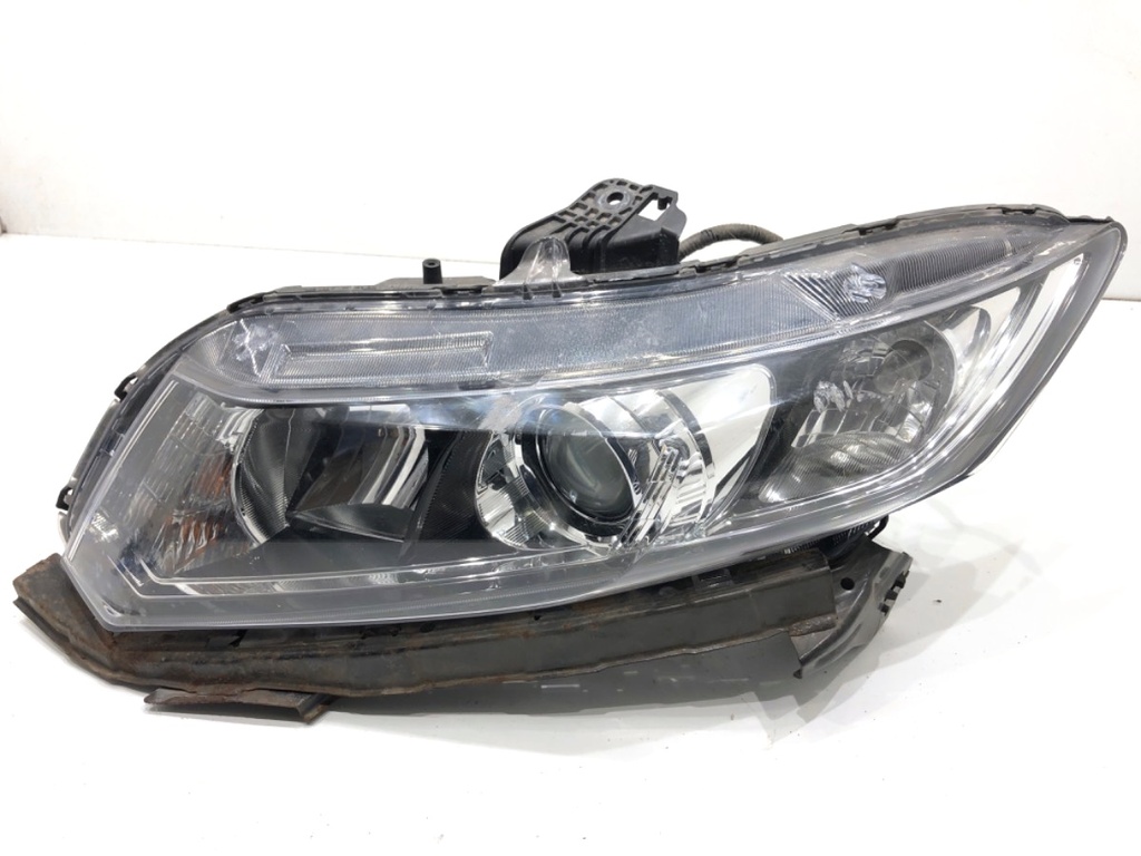 [STARK-833549] Faros delanteros izquierdos HONDA CIVIC IX sedan (FB) 2011-2022