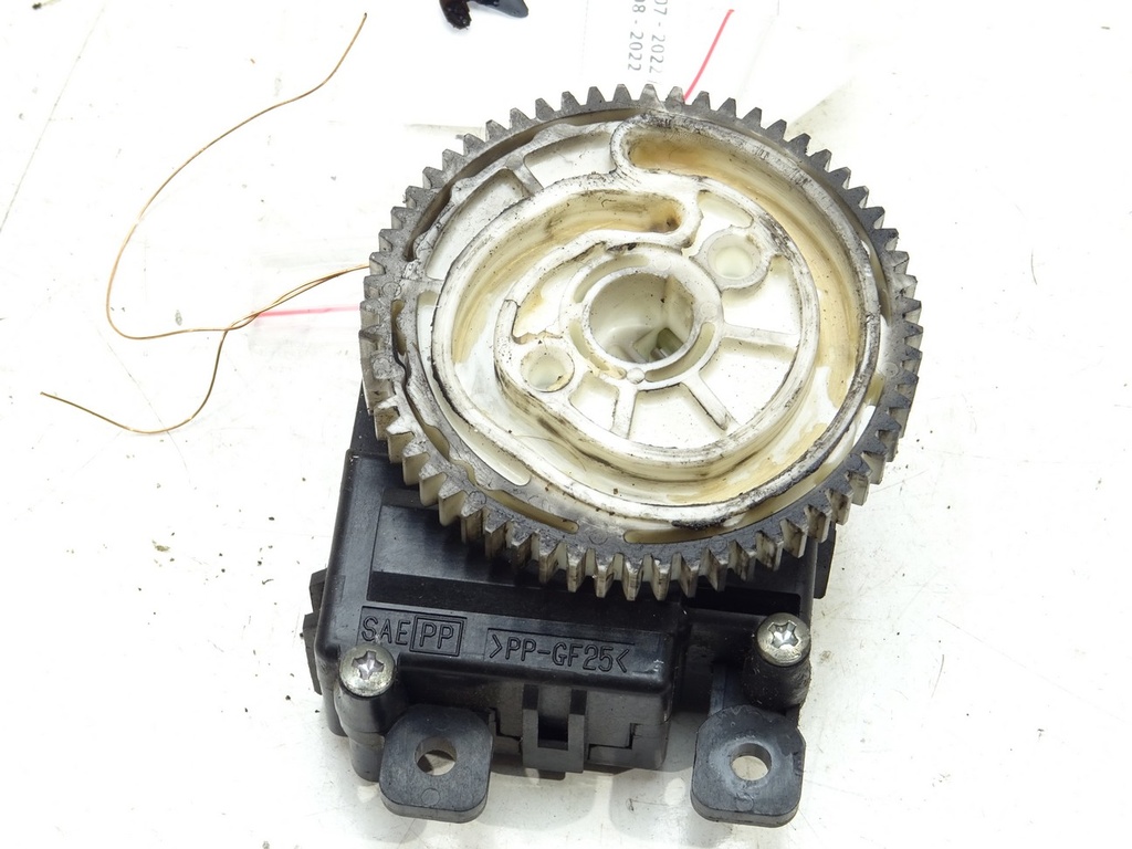 [STARK-434979] Calefactor auxiliar Toyota Land Cruiser 200 (_J2_) 5.7 V8 (URJ200) 2008-2022